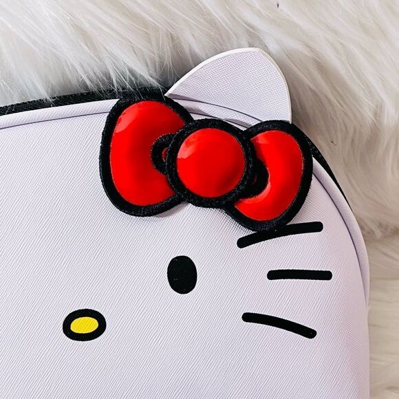 The Crème Shop x Hello Kitty Y2K Cutie Makeup Pouch - Picture 2 of 4